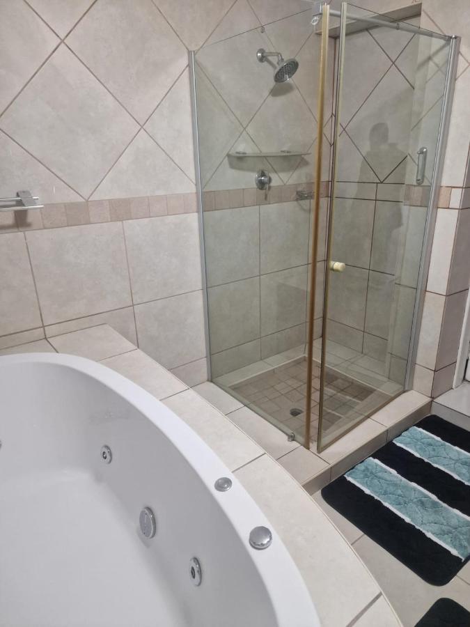 Pinto City Motel Kempton Park Ngoại thất bức ảnh